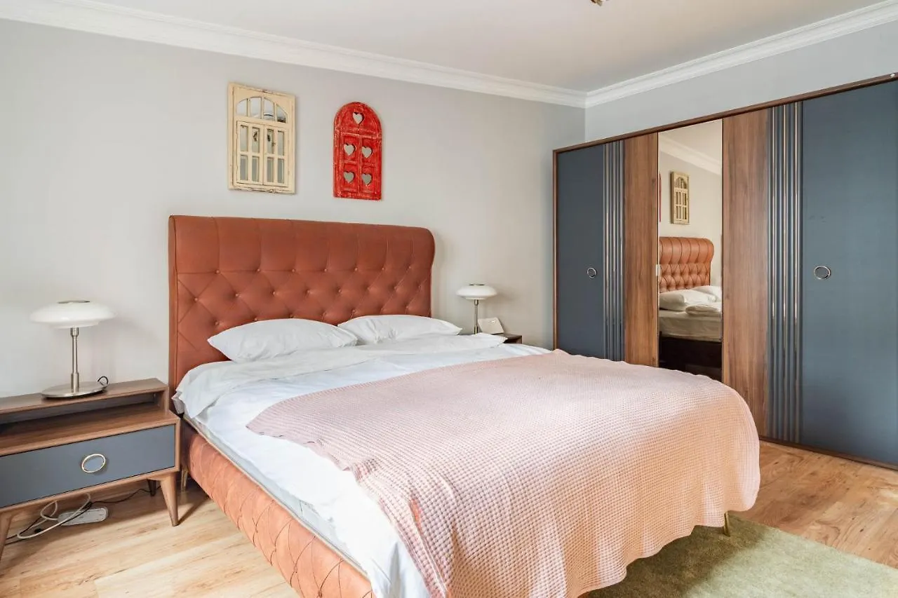 Apartmán Missafir Exclusive Flat With Terrace In Nisantasi Istanbulská provincie 0*,  Turecko